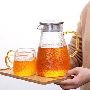 Hammered Glass Cold Water Pitcher With Lid Heat Resistant For <b>Tea</b> And Fruit <b>Infusion</b> Party Use - Product Image 1