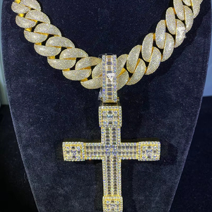 سلسلة فضة مويسانيتي ثقيلة مخصصة للرجال بعرض 23: S925 مطلية بالذهب الخالص مقابل سلسلة ربط كوبان ماس مويسانيتي - Product Image 1