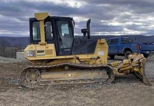 Excavadora Komatsu D41 original usada de segunda mano y de alta calidad a buen precio - Product Image 3