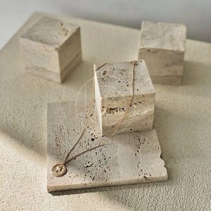 Support de présentation en travertin jaune, ornement géométrique tridimensionnel, modèle de décoration d'entrée de maison, banc à chaussures - Product Image 4