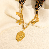SUMMLY Automne Hiver Écharpe Léopard Style Cowboy Pendentifs Chaîne en Acier Inoxydable Plaqué Or 18K Collier Bijoux de Mode