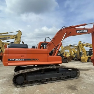 รถขุดตีนตะขาบ Doosan DX300LC มือสอง อยู่ในสภาพการทำงานที่ดีเยี่ยม เหมาะสำหรับรถขุดขนาดใหญ่ 30 ตัน - Product Image 2