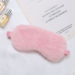 Masque pour les yeux en fausse fourrure satinée douce et moelleuse avec ombrage léger et respirant pour les voyages - Product Image 4