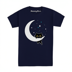 Camiseta Meowing Moon con diseño de gato y luna creciente en azul marino para amantes del cielo nocturno - Product Image 2
