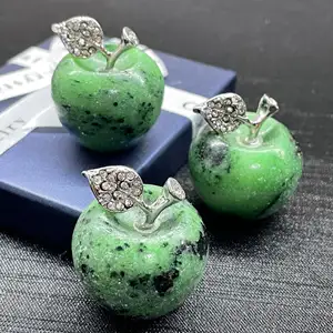 雕刻天然绿色宝石水晶苹果雕像装饰水晶石