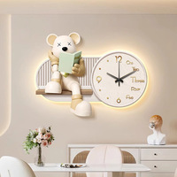 Prix de gros Horloge murale LED de luxe nordique avec peinture en cristal pour la décoration du salon