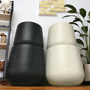 Macetas decorativas de plástico de forma redonda grande al por mayor para uso en jardín exterior uso de suelo grueso para centros comerciales bonsái - Product Image 1