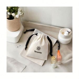 Vente en gros de petites pochettes de rangement pour cadeaux de voyage en toile de coton, sac à bijoux avec cordon de serrage, personnalisable avec logo - Product Image 1