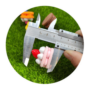Nuova Torta Realistica Artificiale al Cioccolato e Crema, Miniatura per Casa delle Bambole, Decorazione per Cucina e Casa - Product Image 5