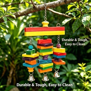 Juguete de madera para loros con colorante comestible no tóxico, cadena de acero inoxidable, tres campanas metálicas, fácil de limpiar. - Product Image 2