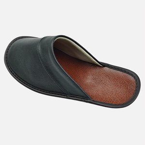 รองเท้าแตะหนังวัวแท้สำหรับผู้ชาย ระบายอากาศได้ดี พื้นนุ่มเรียบ รองเท้าใส่ในบ้าน รองเท้าแตะแบบแบน รองเท้าใส่ในบ้านและนอกบ้าน - Product Image 4