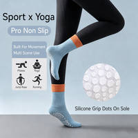 Chaussettes de yoga antidérapantes personnalisées avec logo pour femmes, chaussettes à grip en coton peigné pour Pilates, Barre et entraînement, chaussettes antidérapantes