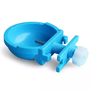Bebedero automático de plástico <span class=keywords><strong>para</strong></span> conejos, cuenco de agua de plástico, roedores de conejos, gran oferta - Product Image 5