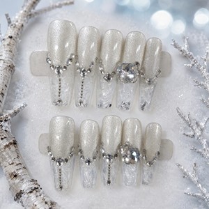 Uñas Postizas con Brillo Plateado y Diamantes de Imitación, Uñas Acrílicas Brillantes de Cobertura Completa para Fiestas y Bodas - Product Image 5