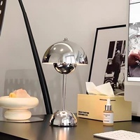 Lampe de table style nordique en forme de bourgeon de fleur, lampe de chevet pour chambre à coucher, interrupteur tactile, lumière d'ambiance, décoration haut de gamme avec abat-jour en forme de champignon pour mariage