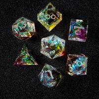 Ensemble de dés polyédriques en résine OEM de 7 pièces avec anneau intérieur du Seigneur des Anneaux pour les joueurs de DND RPG, cadeau pour les joueurs de jeux de table
