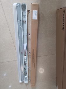Lampe LED intégrée <span class=keywords><strong>Philips</strong></span> WT065C Tri-proof IP65 Étanche 1200 mm 4000K 6500K pour Couloir Commercial - Product Image 4