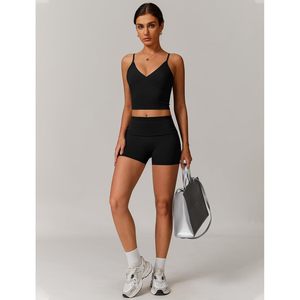 Conjunto Deportivo de Dos Piezas, Top Corto con Cuello en V y Pantalones Cortos de Cintura Alta para Mujer, Ropa de Gimnasio y Yoga, Talla M, Spandex y Poliéster - Product Image 5
