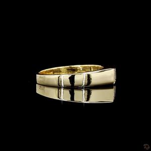 Bague de luxe en or avec diamants de laboratoire taille émeraude, bijoux fins modernes et minimalistes pour femmes - Product Image 2