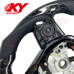Volant sport personnalisé en cuir et fibre de carbone forgée avec LED pour Toyota Corolla GR SE XSE RX RAV4 Camry TRD Accessoires de voiture - Product Image 3