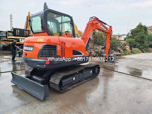Mini-excavatrice sur chenilles d'occasion de marque coréenne Doosan DX55 en bon état avec moteur Yanmar, pompe hydraulique et moteur - Product Image 6