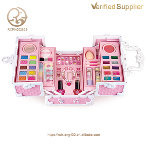 Maleta de maquillaje de plástico al por mayor para niñas, juego de juguetes de belleza DIY para niños con esmalte de uñas, Maleta de maquillaje para juego de simulación - Product Image 2