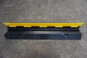 <span class=keywords><strong>El</strong></span> precio del fabricante de la seguridad vial negro Cable de goma de rampa de 2 canales - Product Image 4