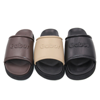 Logo personnalisé, design personnalisé, pantoufles d'été italiennes pour hommes de haute qualité, semelle intérieure en PU faite à la main, pantoufles en cuir confortables à enfiler