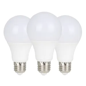 卸売3w 5w 7w 9w 12w 15w 18w 24w led smd電球ランプライト家庭用