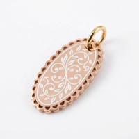 Pendentif breloque personnalisé en acier inoxydable Yiwu Aceon, motif filigrane gravé, texture nœud celtique, floral, géométrique, feuille de vigne