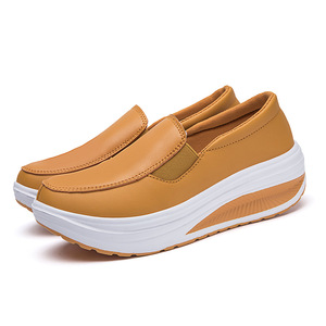 Nuove <span class=keywords><strong>Sneakers</strong></span> MD Evergreen Durevoli <span class=keywords><strong>con</strong></span> Lacci <span class=keywords><strong>Bianche</strong></span> da Infermiera <span class=keywords><strong>con</strong></span> Suola Spessa a <span class=keywords><strong>Zeppa</strong></span> e Piattaforma per Tutte le Stagioni - Product Image 3