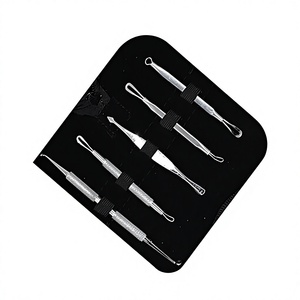 Pousse-cuticules professionnel en acier inoxydable avec conception de cuillère double face, réutilisable et durable, outil de soin des ongles - Product Image 1