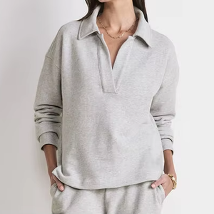 H5635 Fornitori di Abbigliamento Felpa Personalizzata Stile Varsity Ricamata Larga da Uomo e Donna Quiet Luxury <span class=keywords><strong>Polo</strong></span> con Scollo a V - Product Image 1