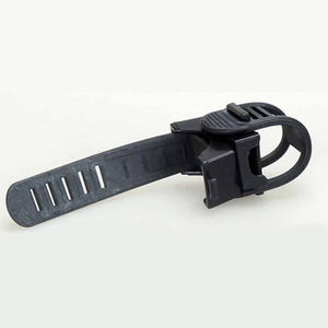 Supports <span class=keywords><strong>de</strong></span> lampe <span class=keywords><strong>de</strong></span> vélo en gros, boucles <span class=keywords><strong>de</strong></span> ceinture, clips <span class=keywords><strong>de</strong></span> lampe <span class=keywords><strong>de</strong></span> vélo <span class=keywords><strong>de</strong></span> montagne réglables (grands et petits) - Product Image 3