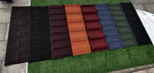 بلاط سقف من الفولاذ المطلي برقاقات ملونة بسعر المصنع بسعر رخيص ، بلاط تسقيف باليورو مطلي بالأحجار في أمريكا الوسطى - Product Image 4