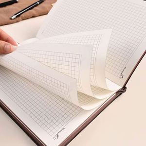 Cuaderno de Alta Calidad con Cubierta de Cuero, Encuadernación Premium Cosida, A5, 80 Hojas de Papel Dowling, Margen Estrecho, para Profesionales - Product Image 2