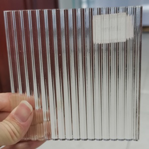 <span class=keywords><strong>Verre</strong></span> flotté à faible teneur en fer, trempé, <span class=keywords><strong>rainuré</strong></span>, 6 mm, 8 mm, pour décoration industrielle, murs-rideaux et cloisons solides - Product Image 4