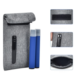 Bolsa pequeña ligera de poliéster para tabaco para hombre, bolsa resistente al olor con forro de carbono para exteriores y logotipo personalizado al por mayor - Product Image 3