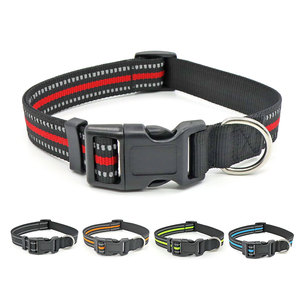 Collier pour chien en nylon réfléchissant rayé noir et rouge, fermeture à boucle réglable, accessoire pour animaux de compagnie toutes saisons, style classique - Product Image 2
