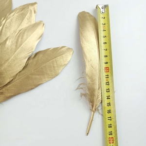 Plumas de Ganso Color Dorado en Aerosol, Venta Económica, 15-20CM, Plumas de Ganso Nagorie de Buena Calidad para Decoración de Sombreros y Pendientes - Product Image 6