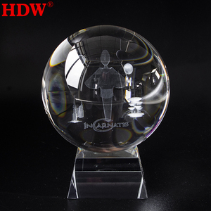 2024 plus chaud promotionnel en gros 3D pokeball K9 cristal Led Base personnalisé <span class=keywords><strong>photo</strong></span> cristal pour enfants cadeau d'anniversaire - Product Image 3