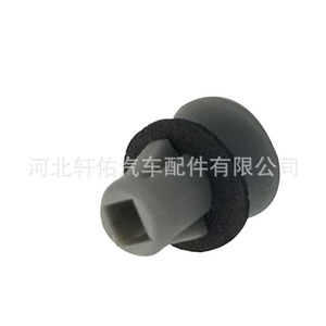Clip 3C8945246 de 13.6mm x 17mm para el embellecedor de la luz trasera de Volkswagen Lavida, Passat, Magotan y Tiguan, de Xuanyou Auto Parts - Product Image 2
