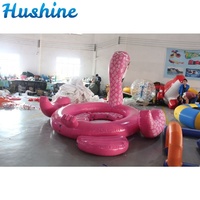 Flotteur gonflable géant en PVC de flamant rose personnalisé en usine de différentes tailles pour 6 personnes