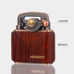 ไฟแช็กน้ำมันก๊าดลายไม้ ทนลม เปลวไฟยืดหดได้ เหมาะสำหรับเป็นของขวัญ - Product Image 4