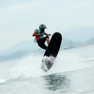 Tabla de Surf a Motor Sabo Flyer 09 de 2 Tiempos, Refrigerada por Agua, a Gasolina, 64 km/h, 10.5KW, 8200 rpm, 110CC, Jet Board Flyer GT - Product Image 2