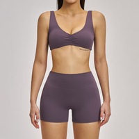 Ensemble de yoga respirant en tissu brossé, soutien-gorge de sport sexy à dos ouvert à maintien élevé, short de yoga taille haute ajusté, ensemble 2 pièces multicolore