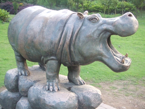 等身大屋外公園装飾銅金属カバ像彫刻屋外ブロンズ動物彫刻金属工芸品 - Product Image 6