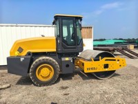 Nouveau Compacteur Routier Vibratoire Hydraulique XS103J 10 Tonnes à Tambour Unique pour la Compression du Sol à Vendre