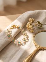 Perles de citrouille en cristal blanc avec une forte rétention de la couleur, accessoires plaqués or 18 carats par électrolyse sous vide, 14 mm, fabriquées au Brésil