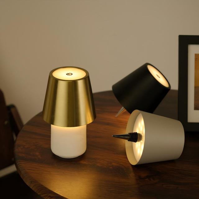 Modern Restaurant LED Touch Control Battery-Powered Eco-Friendly Eye-Caring Decorative BottleTable Lamp with Dimmable Lighting
